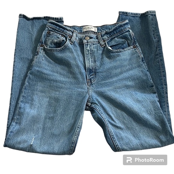 Abercrombie& Fitch The 90s Straight Ultra High Rise Jeans - Picture 6 of 7